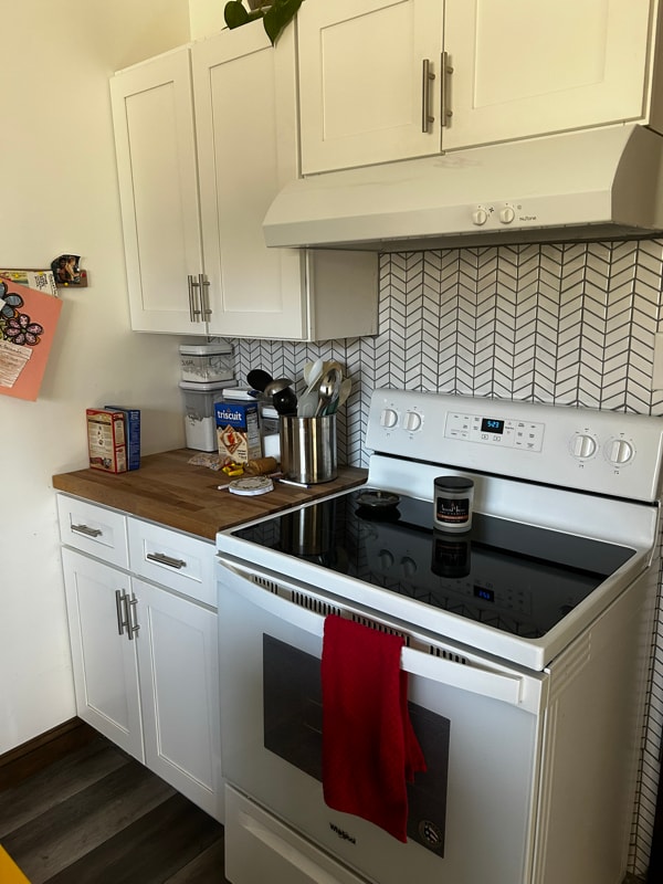 Building Photo - 215 Bridge St