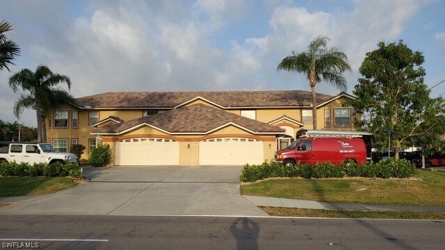 Primary Photo - 5420 Chiquita Blvd S