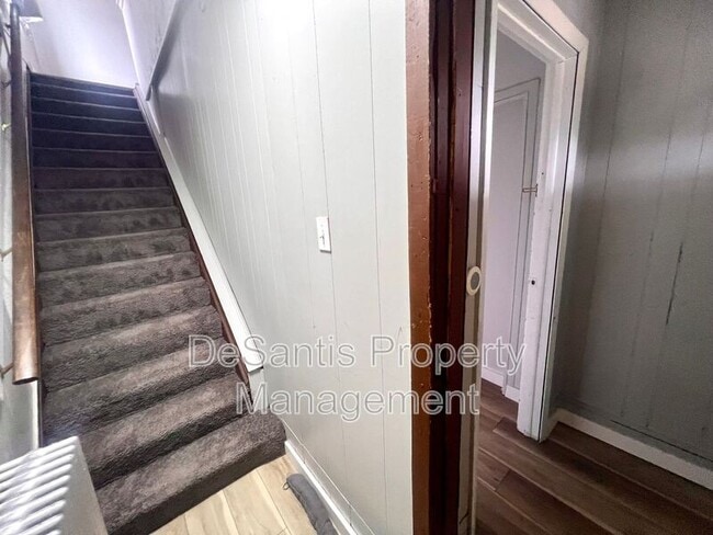 Building Photo - 1632 Steuben St