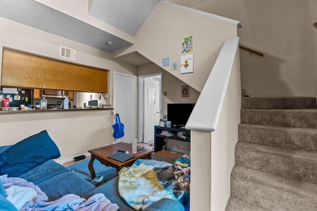 Building Photo - 2510 San Gabriel St