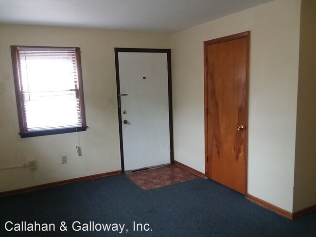 Building Photo - 2800 Fairhaven Dr