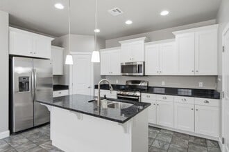 Building Photo - 3629 S Atlanta Ln