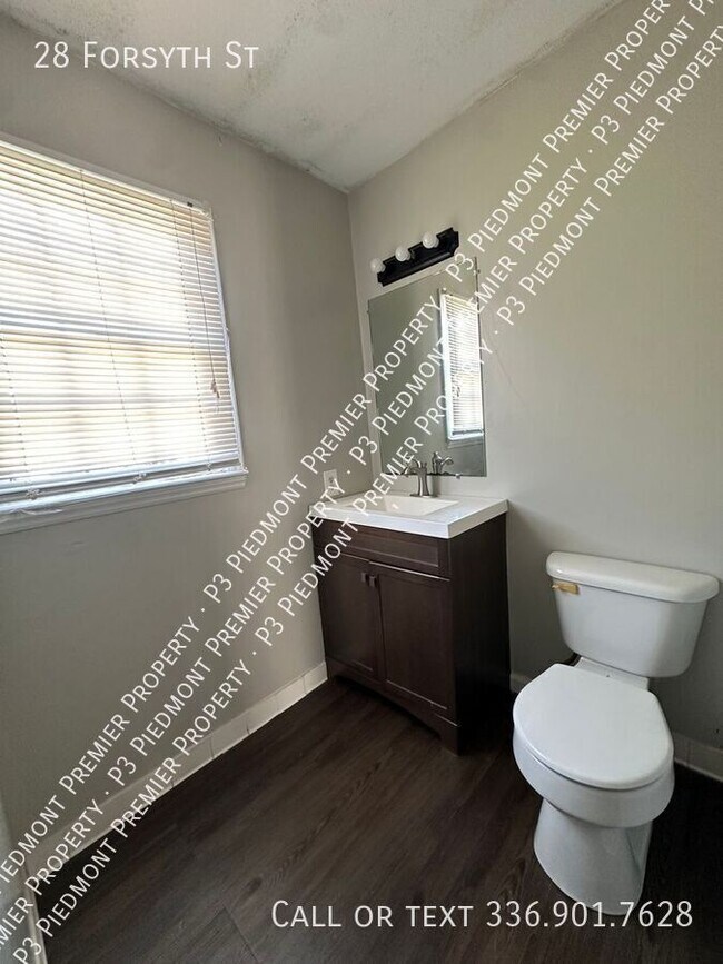 Foto del edificio - 28 Forsyth St