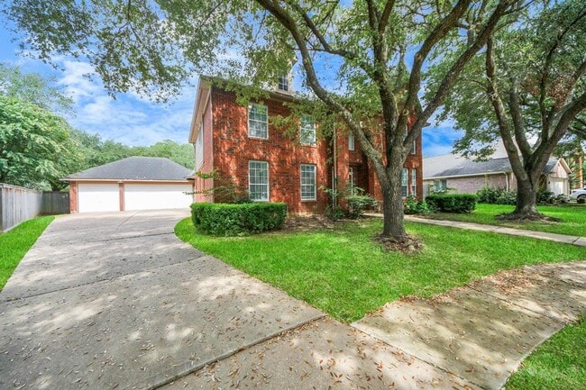 Building Photo - 1302 Raintree Cir