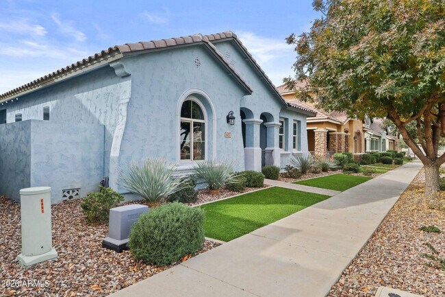 Building Photo - 4451 E Bernice St