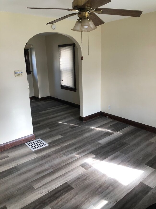 Foto del edificio - 2 Bedroom West Toledo