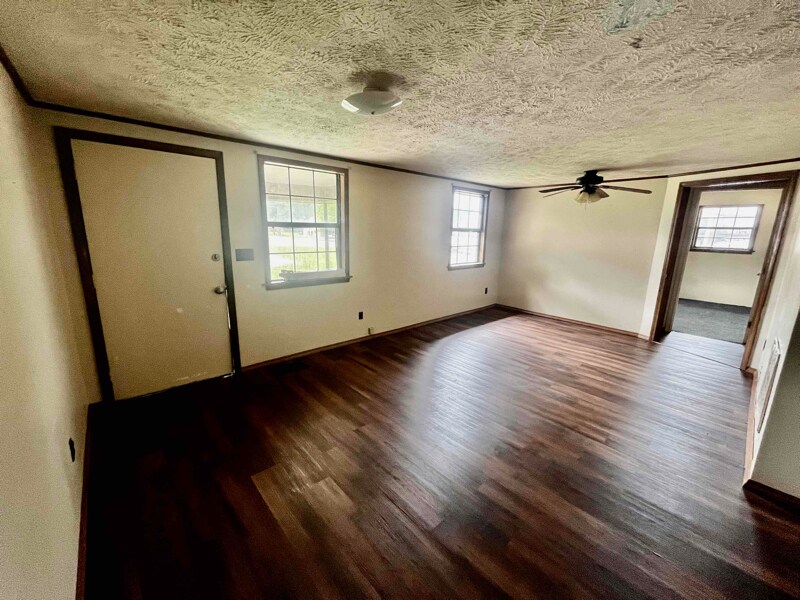Foto principal - 576 Halbert Heights Rd