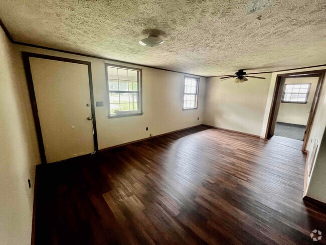 Building Photo - 576 Halbert Heights Rd