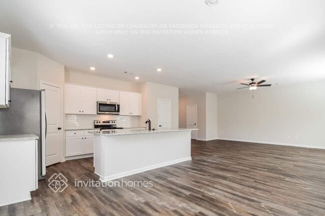 Foto del edificio - 6128 Nathaniel Ln