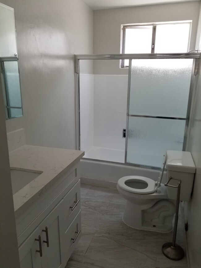 Foto del edificio - 3702 Motor Ave