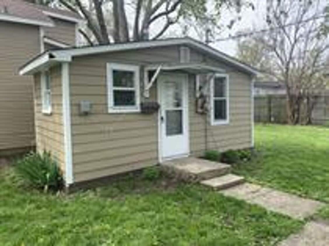 Primary Photo - 411 E Campbell Ave