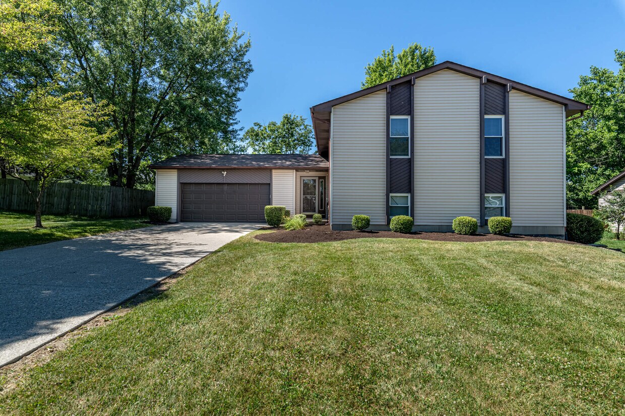 135 Stillpass Way, Monroe, OH 45050 House Rental in Monroe, OH