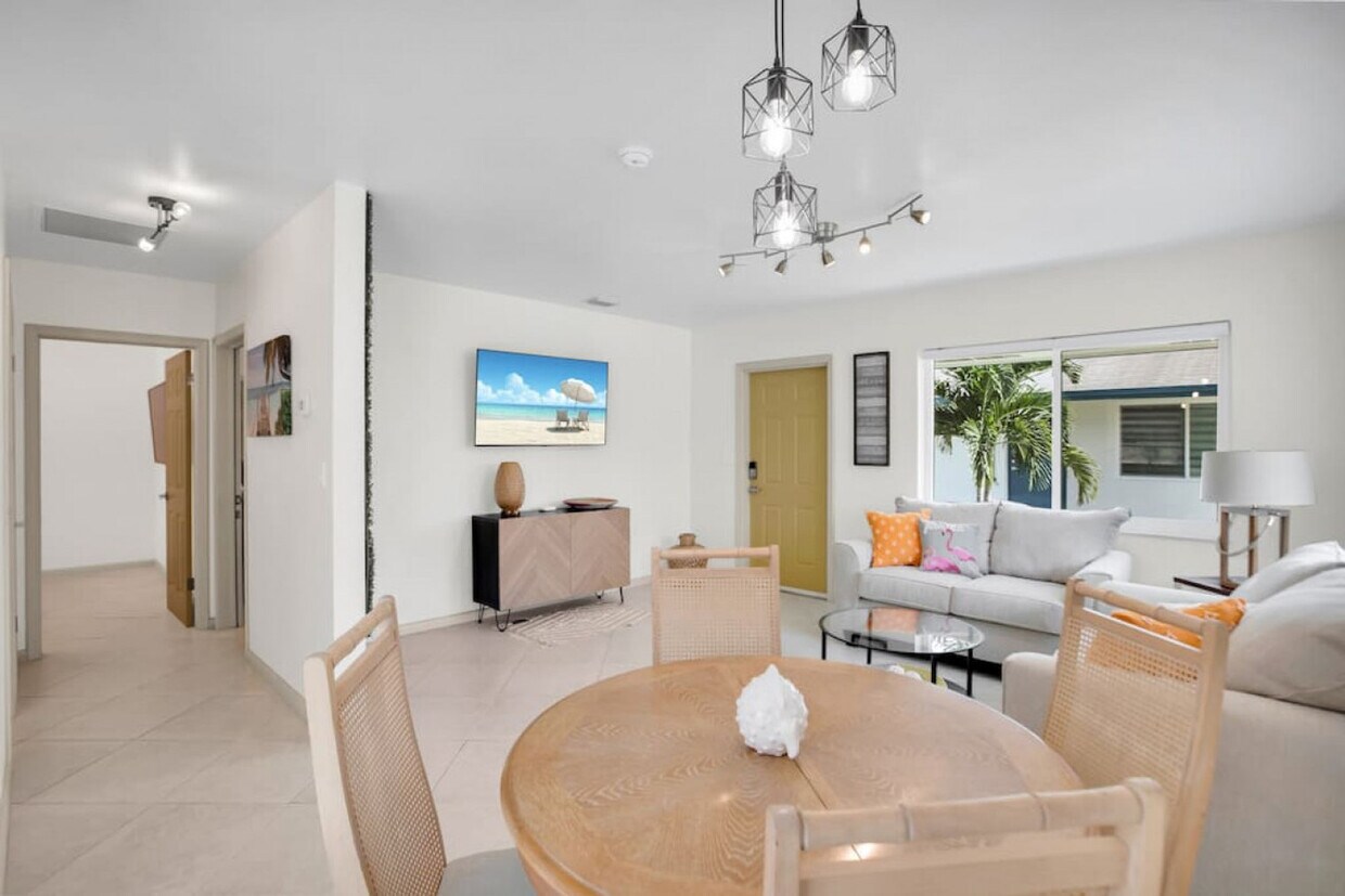 Foto principal - 1850 SW 24th St