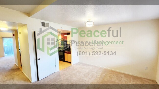 Foto del edificio - 4340 S Highland Dr