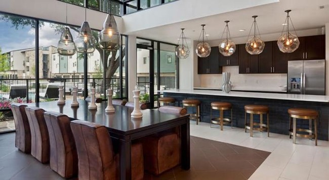 Building Photo - 2 bedroom in Dallas TX 75206