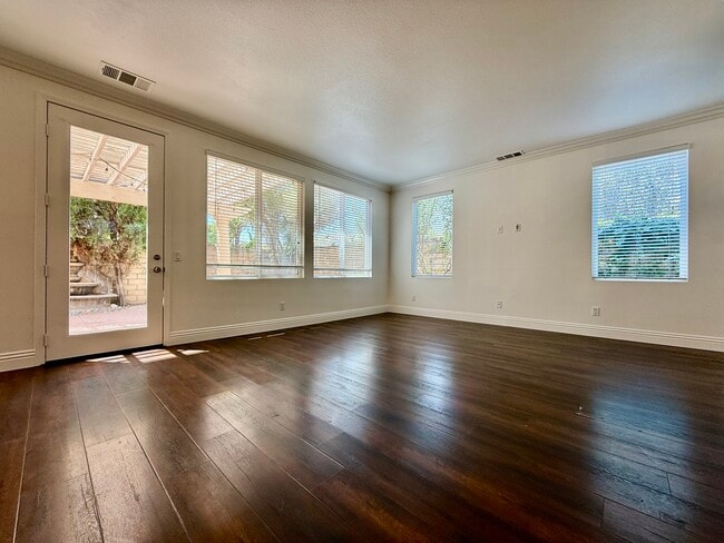Building Photo - 13642 Pinnacle Way