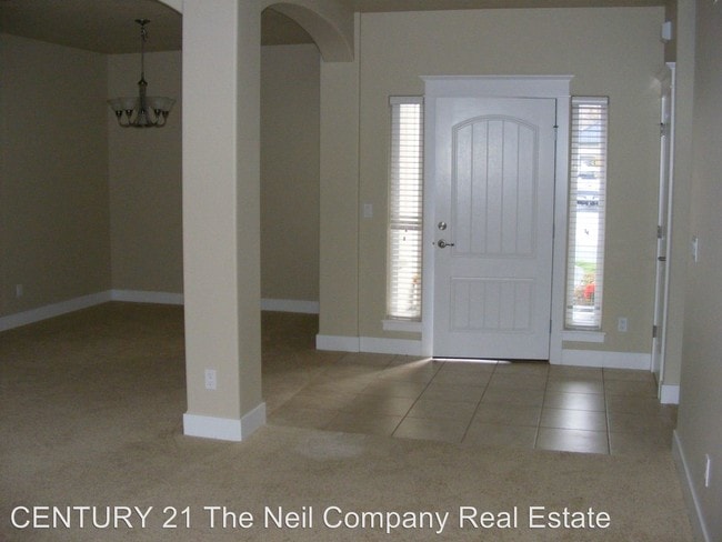 Building Photo - 485 S Savoy Ct