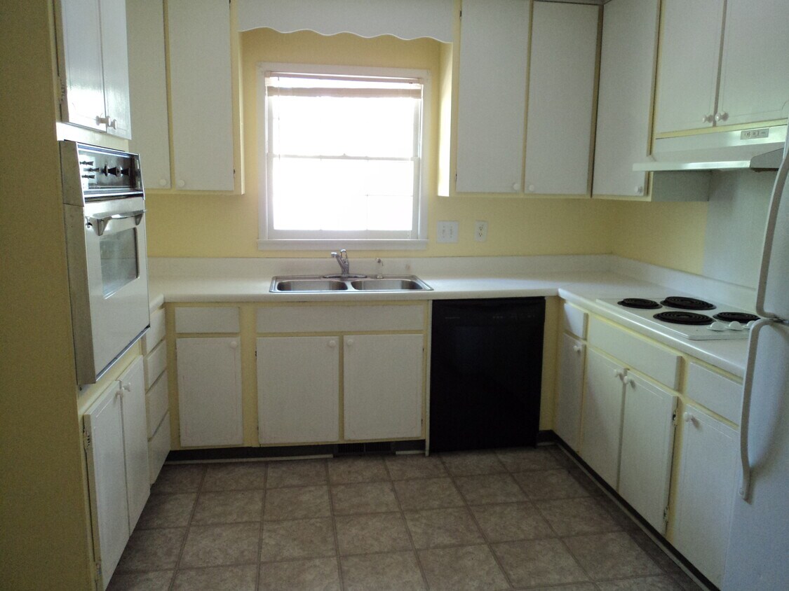 Foto del edificio - 5316 Newhall Rd