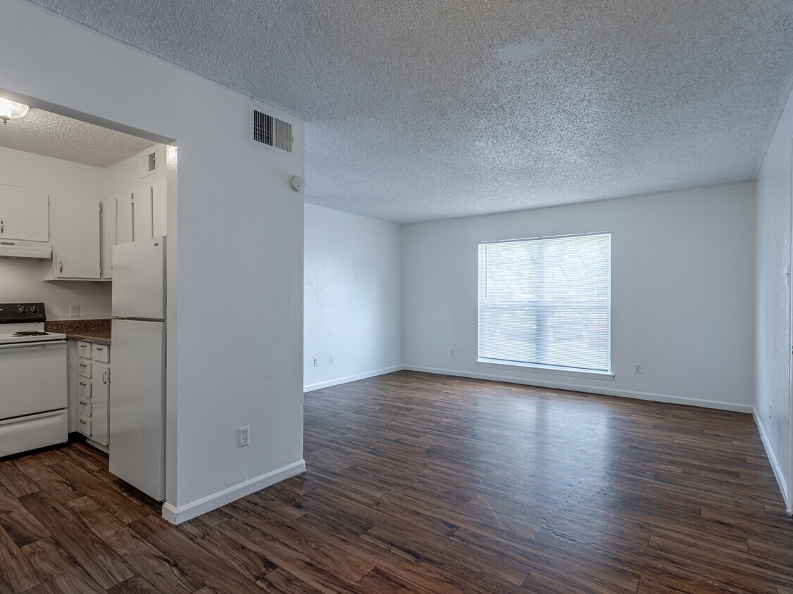 The Avenue Apartments 3001 W Wedington Dr Fayetteville, AR