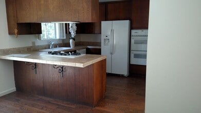 Building Photo - 869 Via Abajo Building Photo - 869 Via Abajo