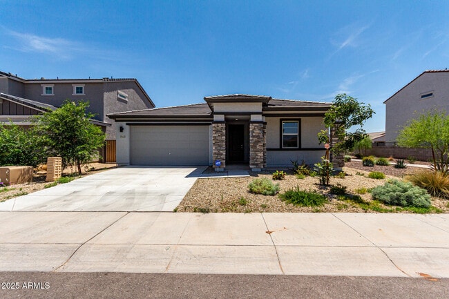 Building Photo - 18021 Avenida del Sol W