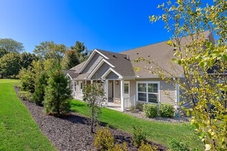 Building Photo - Redwood Portage