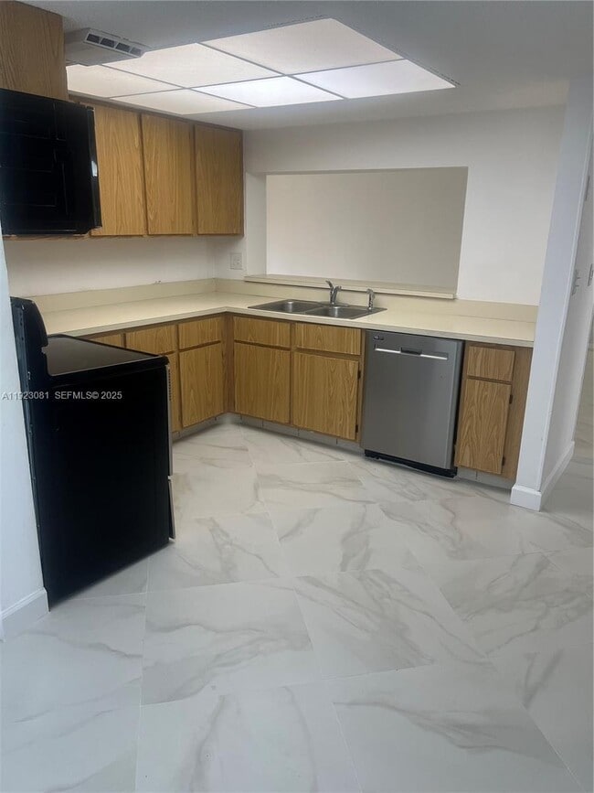 Foto del edificio - 9510 Seagrape Dr