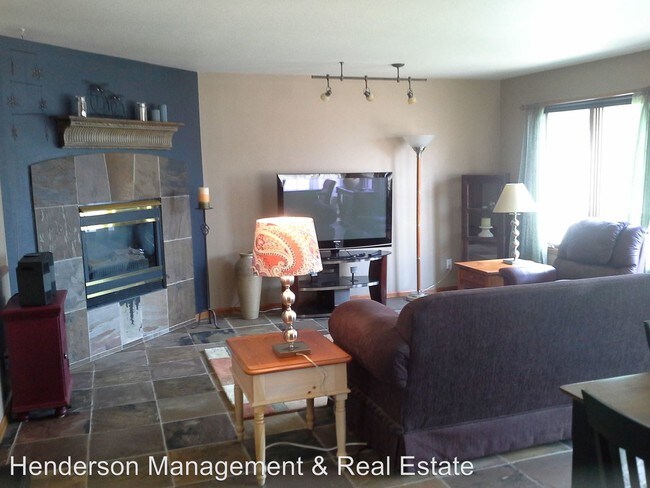 Foto del edificio - 3600 Terry Point Dr