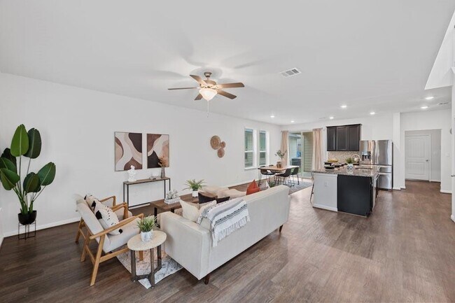 Building Photo - 127 Buckthorn Dr