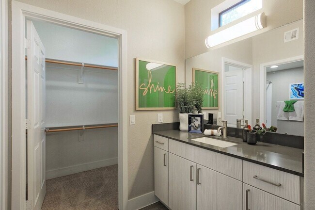 Interior Photo - Enclave at Arrowhead