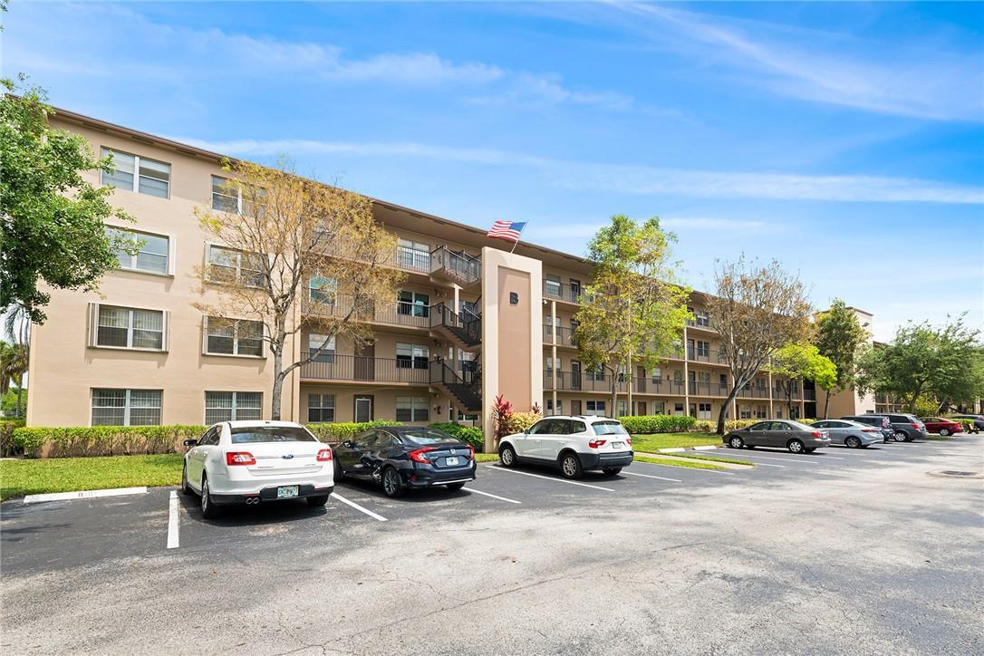 Primary Photo - 551 SW 135th Ave
