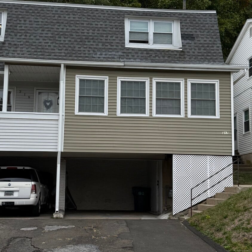 Foto principal - 317 Mill Rock Rd