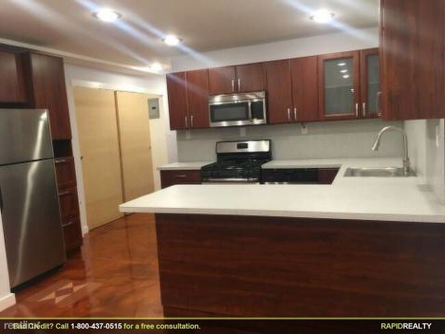 Foto del edificio - 2823 Voorhies Ave