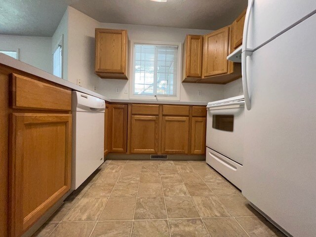 Foto del edificio - 2238 S Stephen Ave