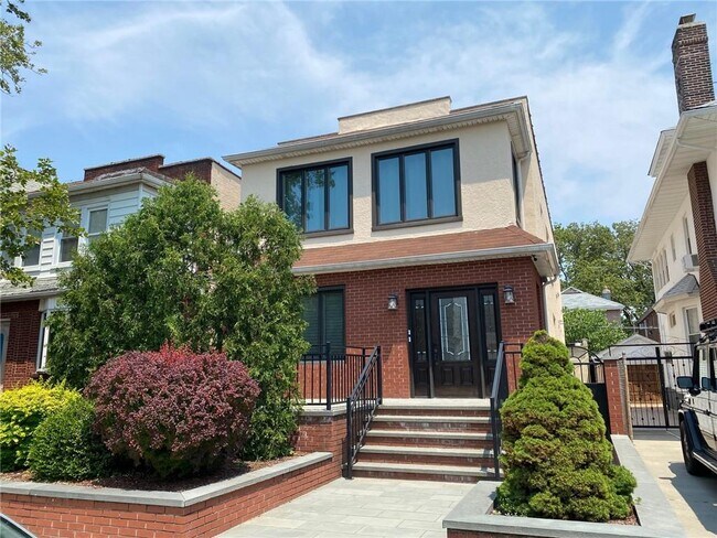Foto del edificio - 65 Bay Ridge Pkwy