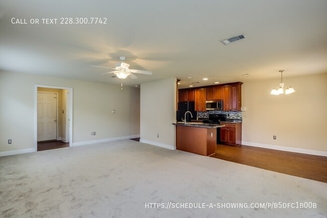 Building Photo - 17986 Restoration Cir