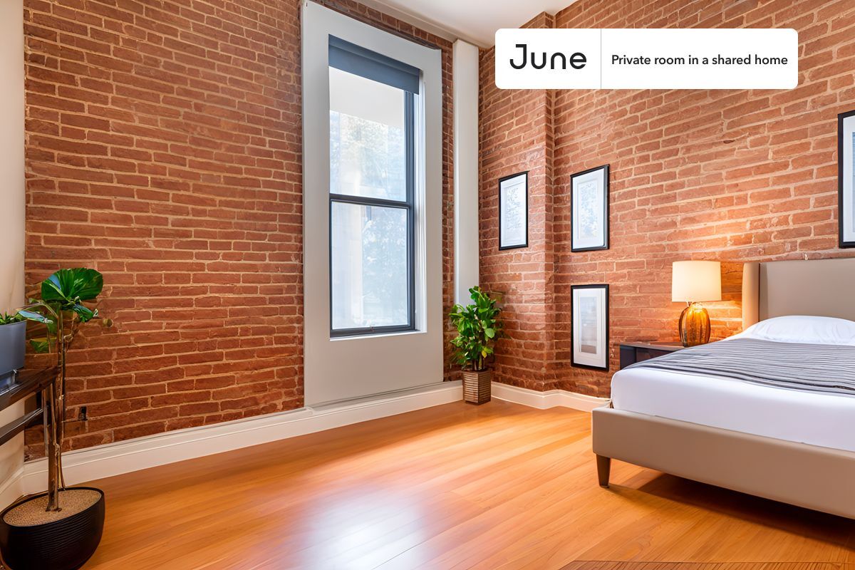 Primary Photo - Private bedroom in 4 bed/4 bath Home