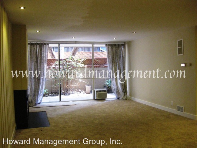 Foto del edificio - 6375 Green Valley Cir