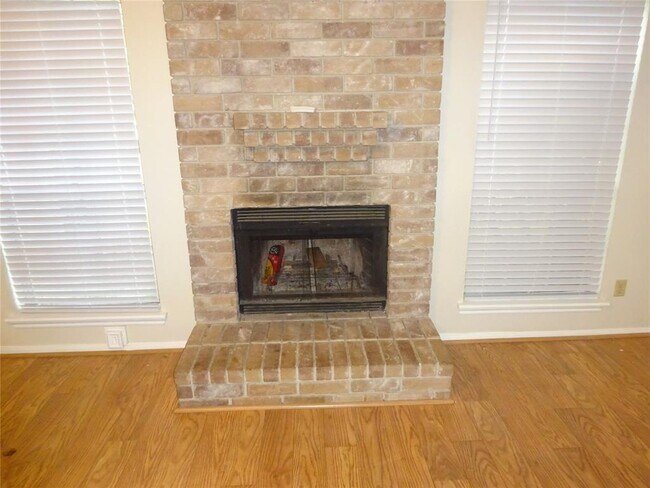 Foto del edificio - 8635 Sunny Ridge Dr