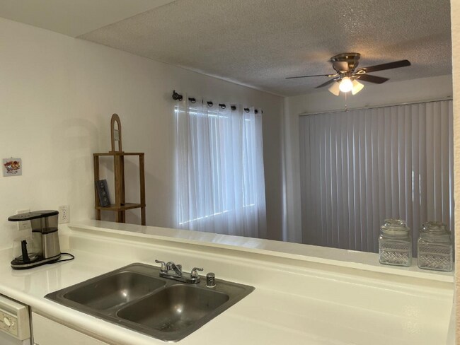 Foto del edificio - 38604 10th St E