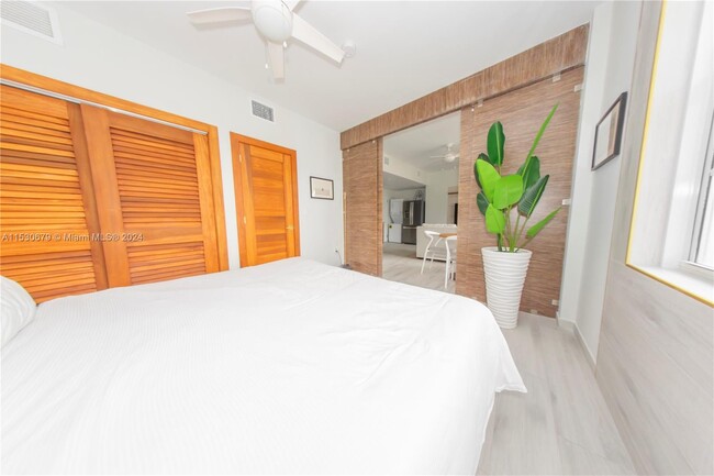Foto del edificio - 820 Ocean Dr