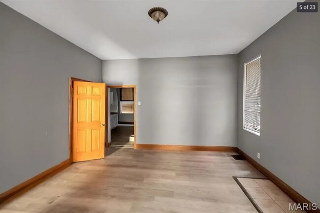 Building Photo - 2648 California Ave