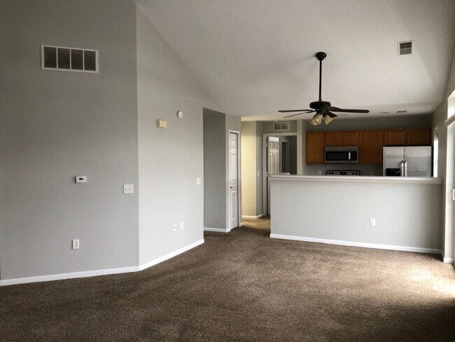 Foto del edificio - 538 Olde English Cir
