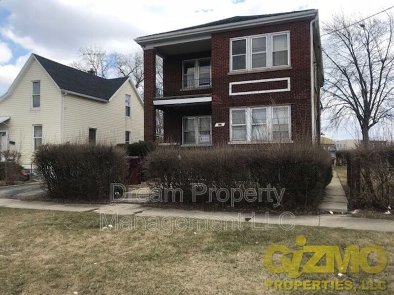Primary Photo - 1335 Center Ave