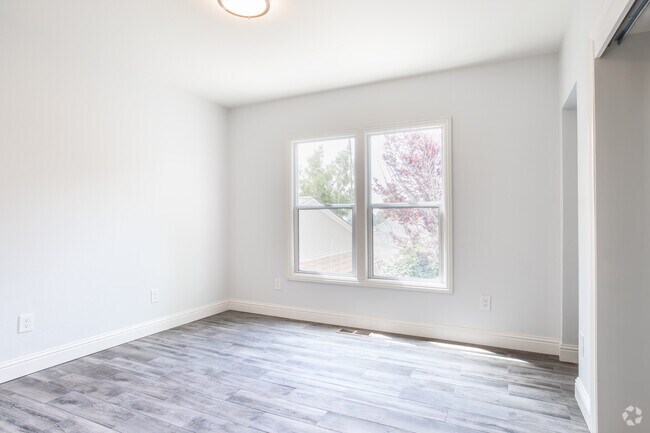 3HAB, 2BA - Cypress Cottage - Oakland Heights Senior Living