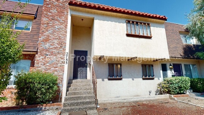 Building Photo - 2735 Fowler Rd