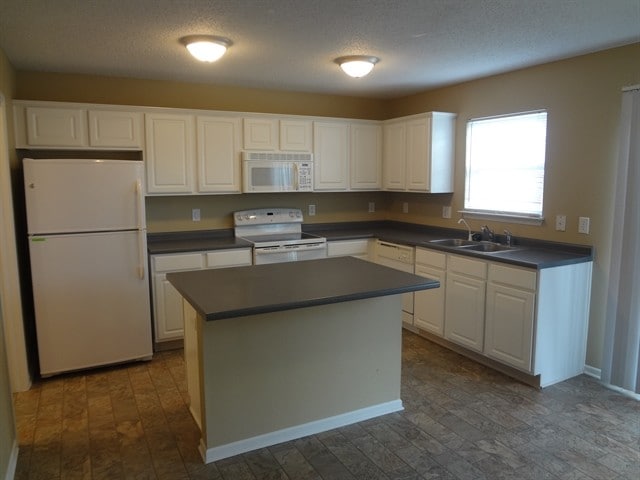 Foto del edificio - 14421 Refreshing Garden Ln