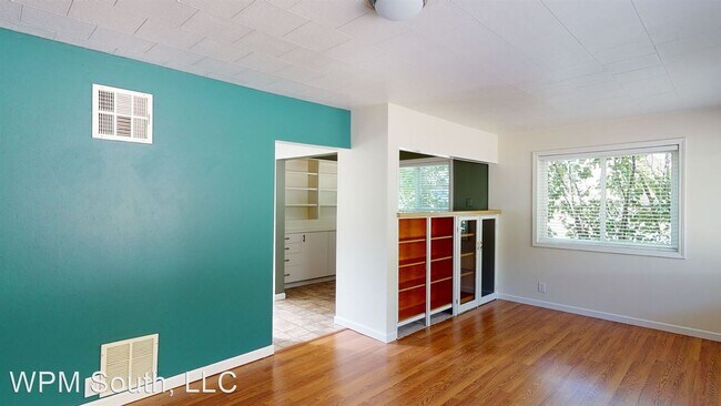 Foto del edificio - 2 br, 1 bath House - 17617 SE May Valley Rd