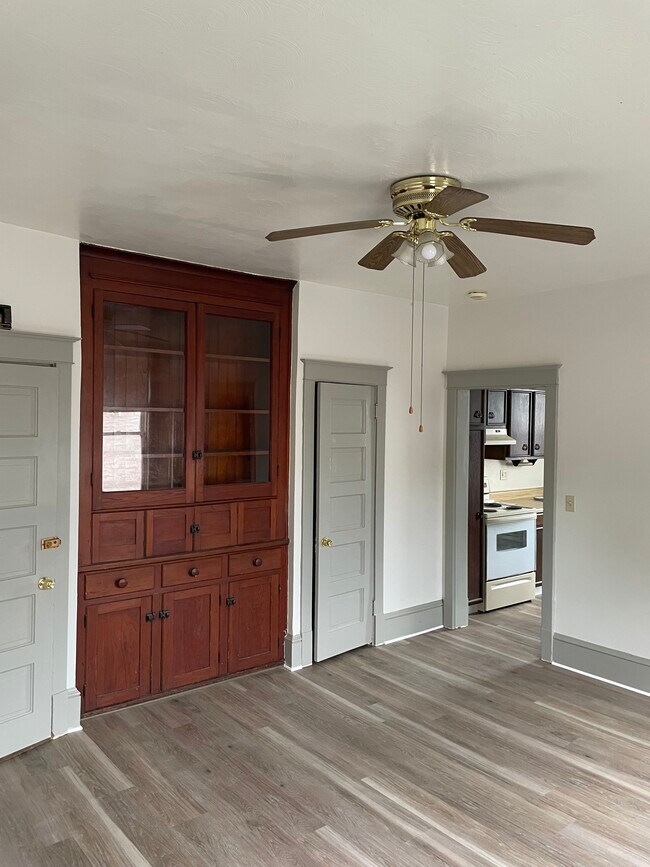Closet - 208 W High St