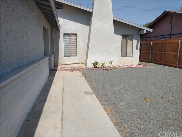 Primary Photo - 51600 Avenida Mendoza